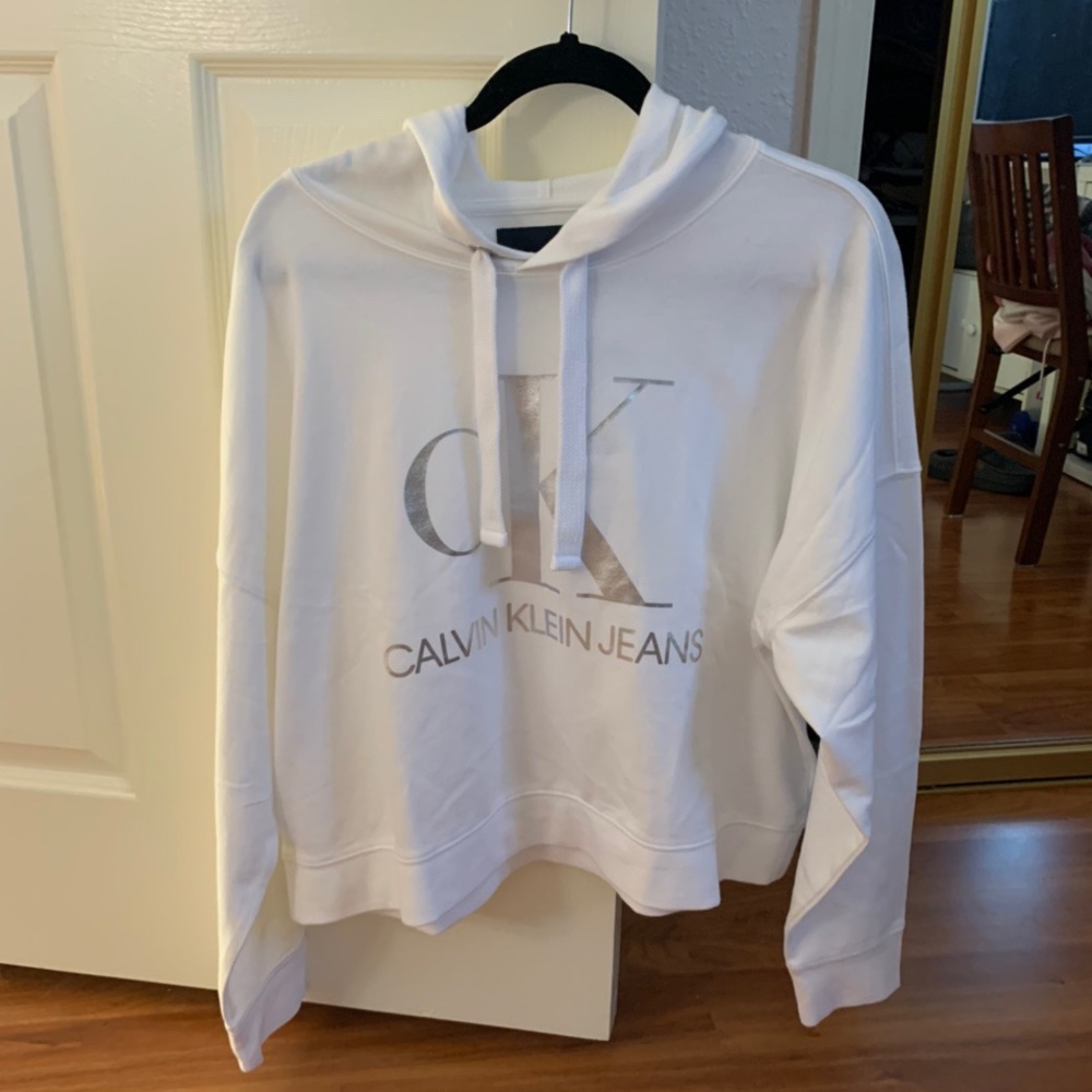 NWT CALVIN KLEIN white sweatshirt